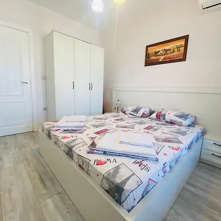1bd Ap In La Complex Private And Pool Nisipurile de Aur