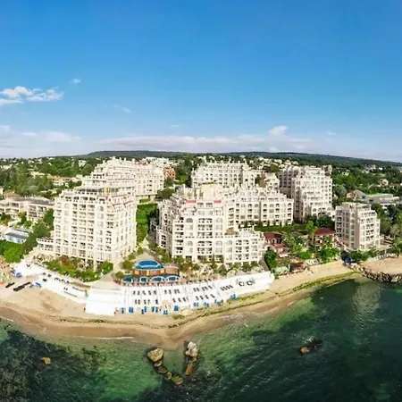 1bd Ap In La Complex Private And Pool Lejlighed Golden Sands