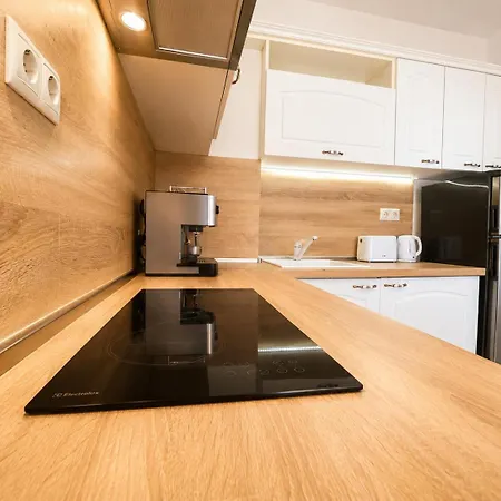 1bd Ap In La Complex Private And Pool Lejlighed