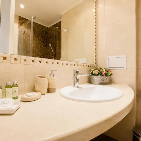 Lejlighed 1bd Ap In La Complex Private And Pool